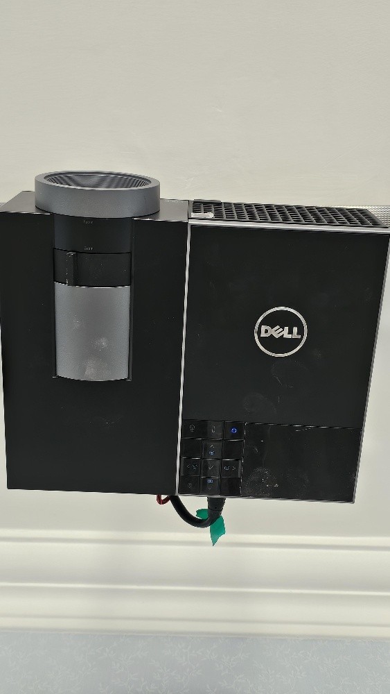 Dell projector for sale 800 Qr - 2