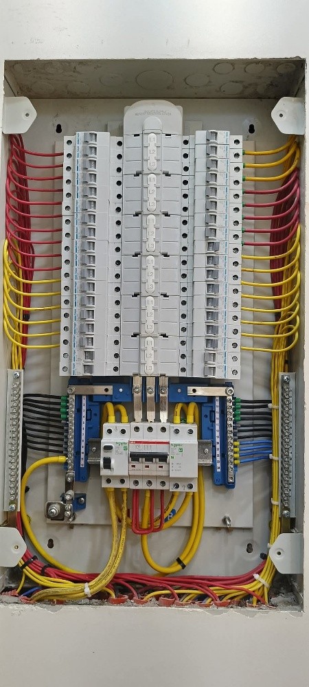 سباك وكهرباء - 2
