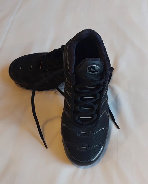 NIKE AIR SIZE 34 - 2