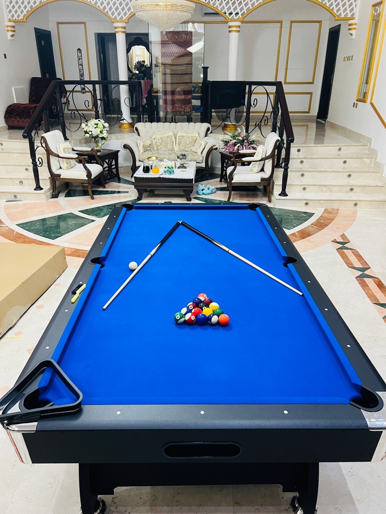 Billiard pool table 9 feet - 1