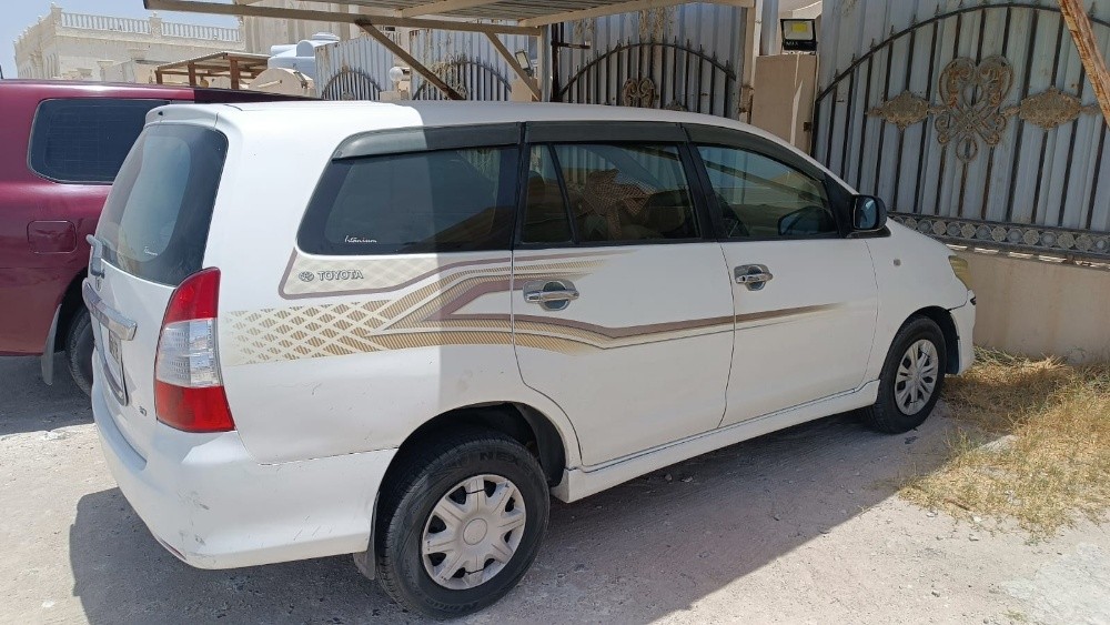 Toyota inova - 2