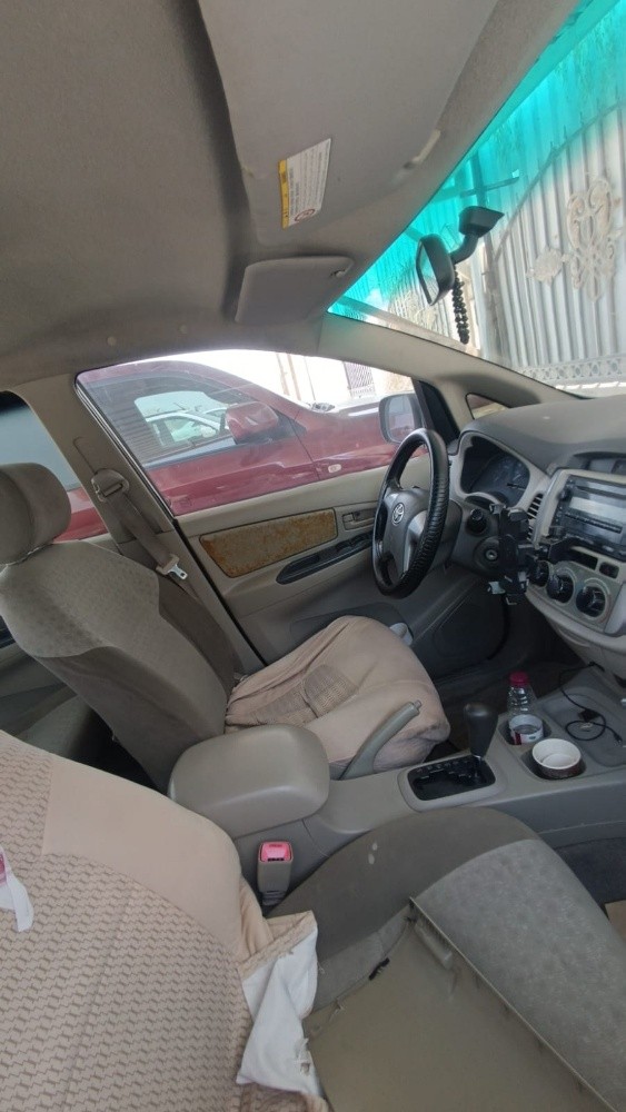 Toyota inova - 3