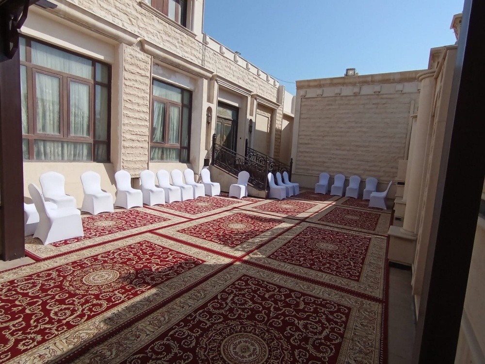 سجاد. وكراسى - 1