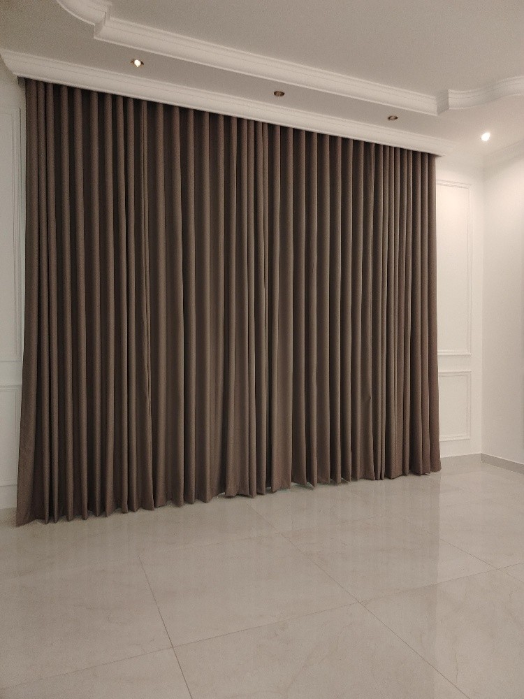 Sheer white curtains, gold tiebac - 1