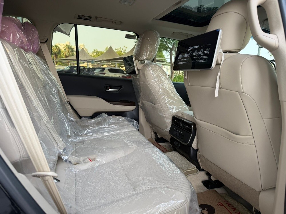 Land Cruiser GXR Twin Turbo 2024 — photo 8 for sale in Qatar