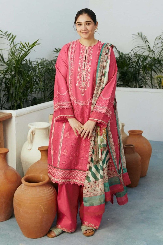 Pakistani clothes in Qatar - 12