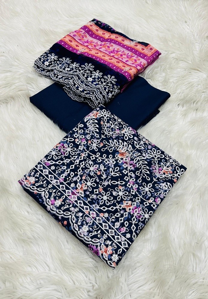 Pakistani clothes in Qatar - 10
