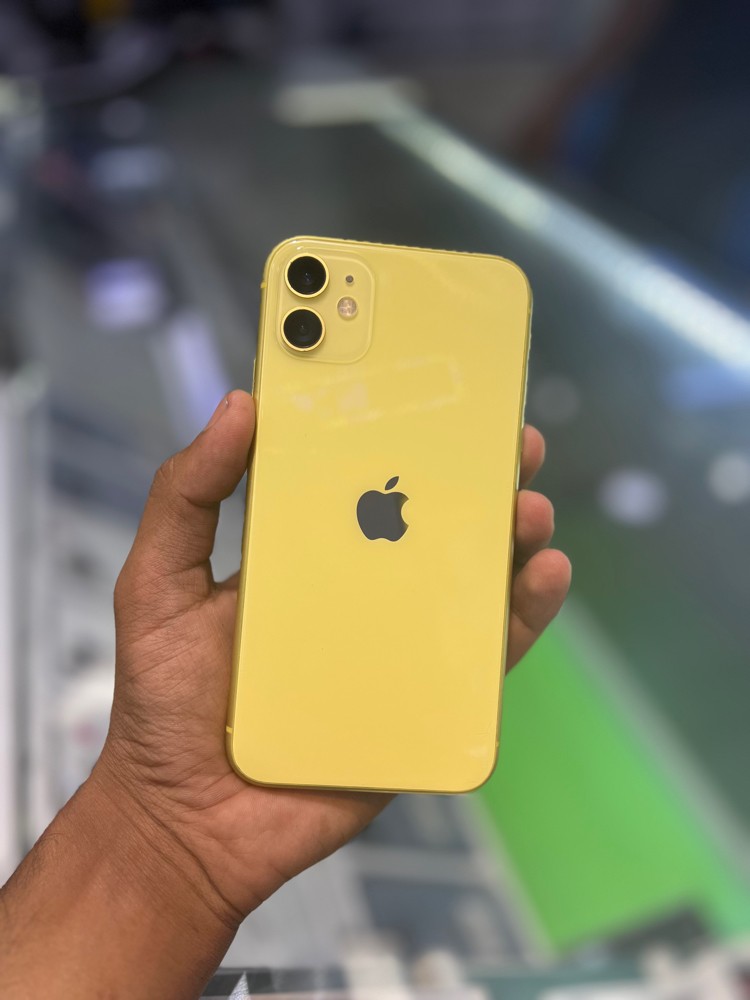 iPhone 11 (128) - 1