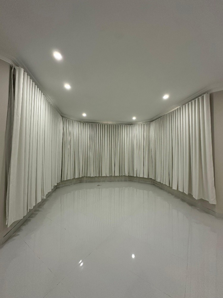Curtain design - 5
