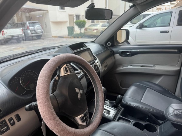 Mitsubishi Pajero for sale-2015 - 4