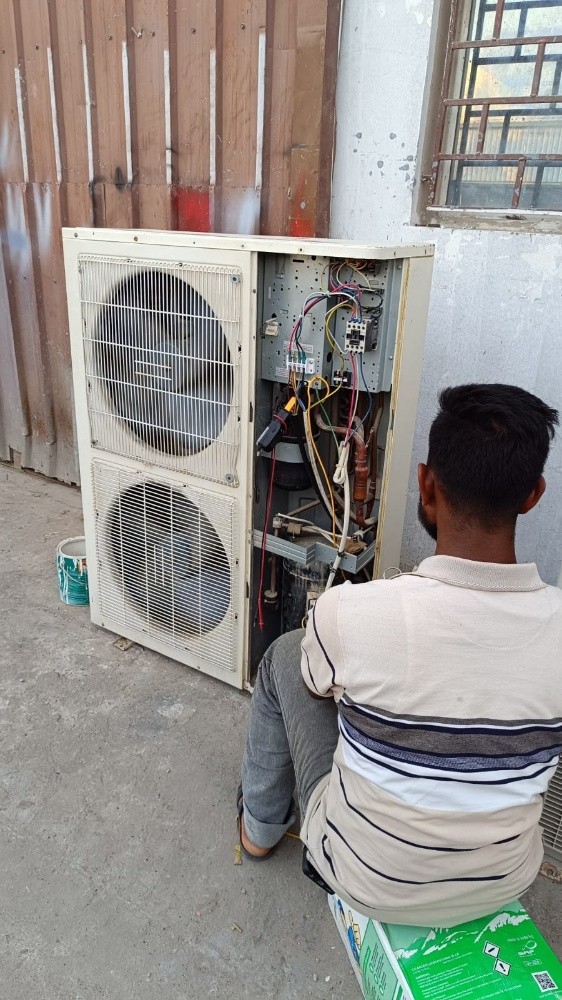 we are provide all type ac repair - 4