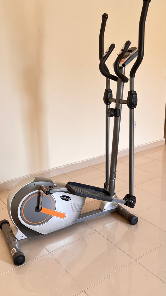 Elliptical Cross Trainer - 4
