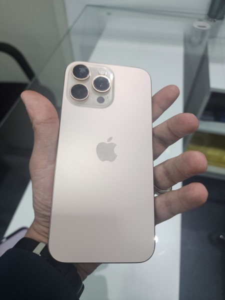 iPhone 16 Pro Max 256GB  Desert - 1