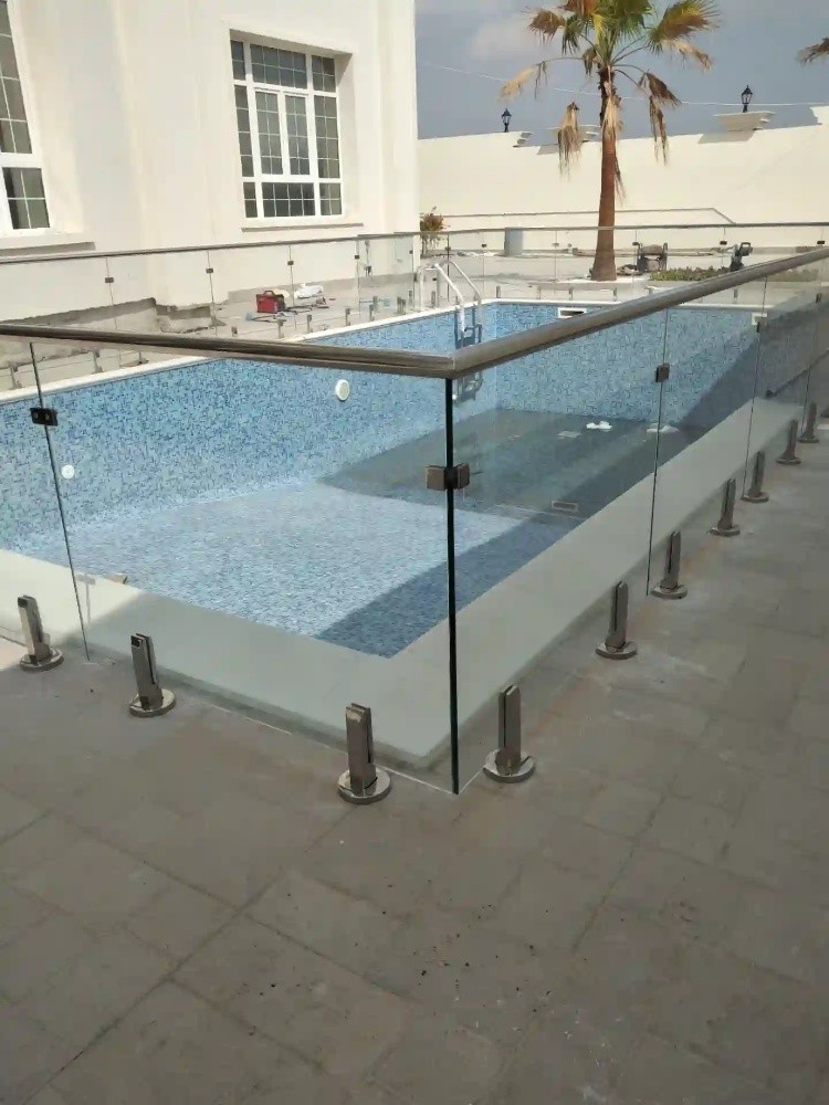 Glass fittings related Job. - 9