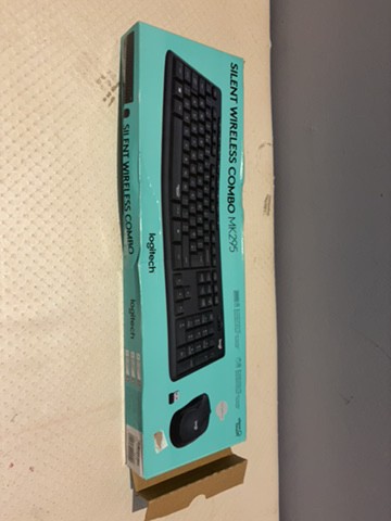 Logitech Silent Wireless Combo  - 1