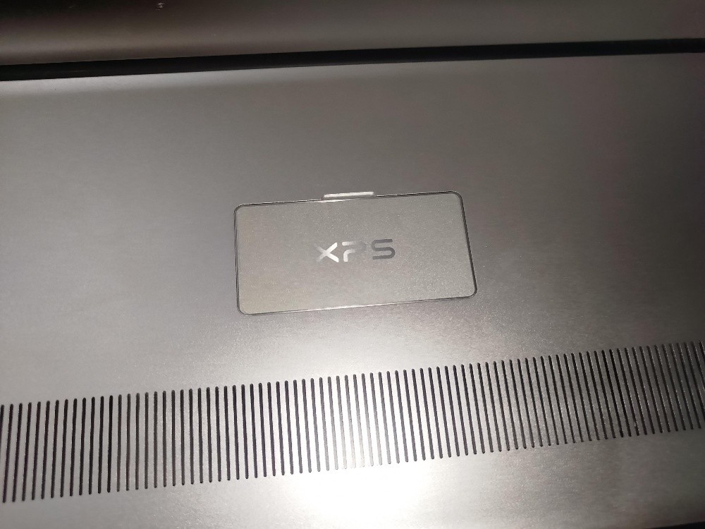 DELL XPS15 - 7