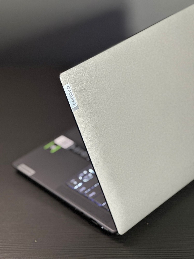 أر تي اكس 3050 تاتش اسكرين 1 تيرا - 3