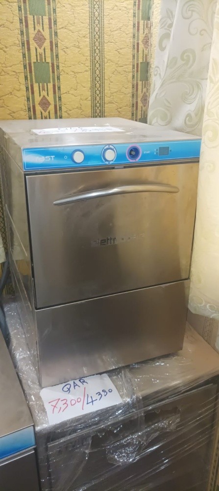 Kitchen equipment, refrigerators, - 16