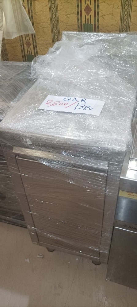Kitchen equipment, refrigerators, - 14