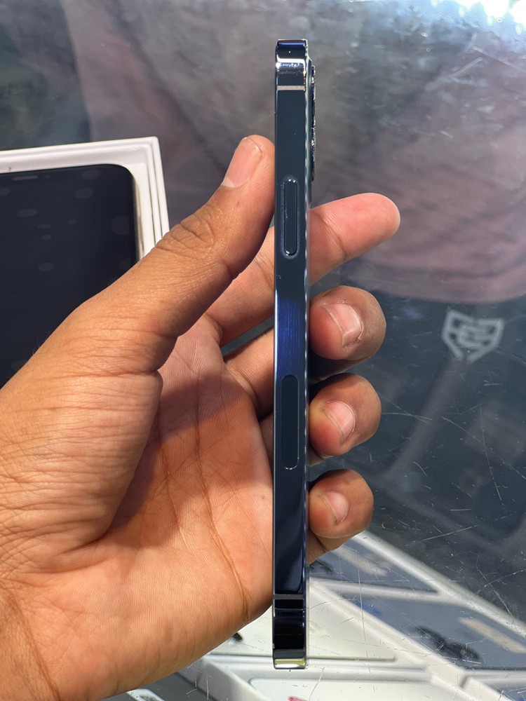 iphone 12 pro   - 4