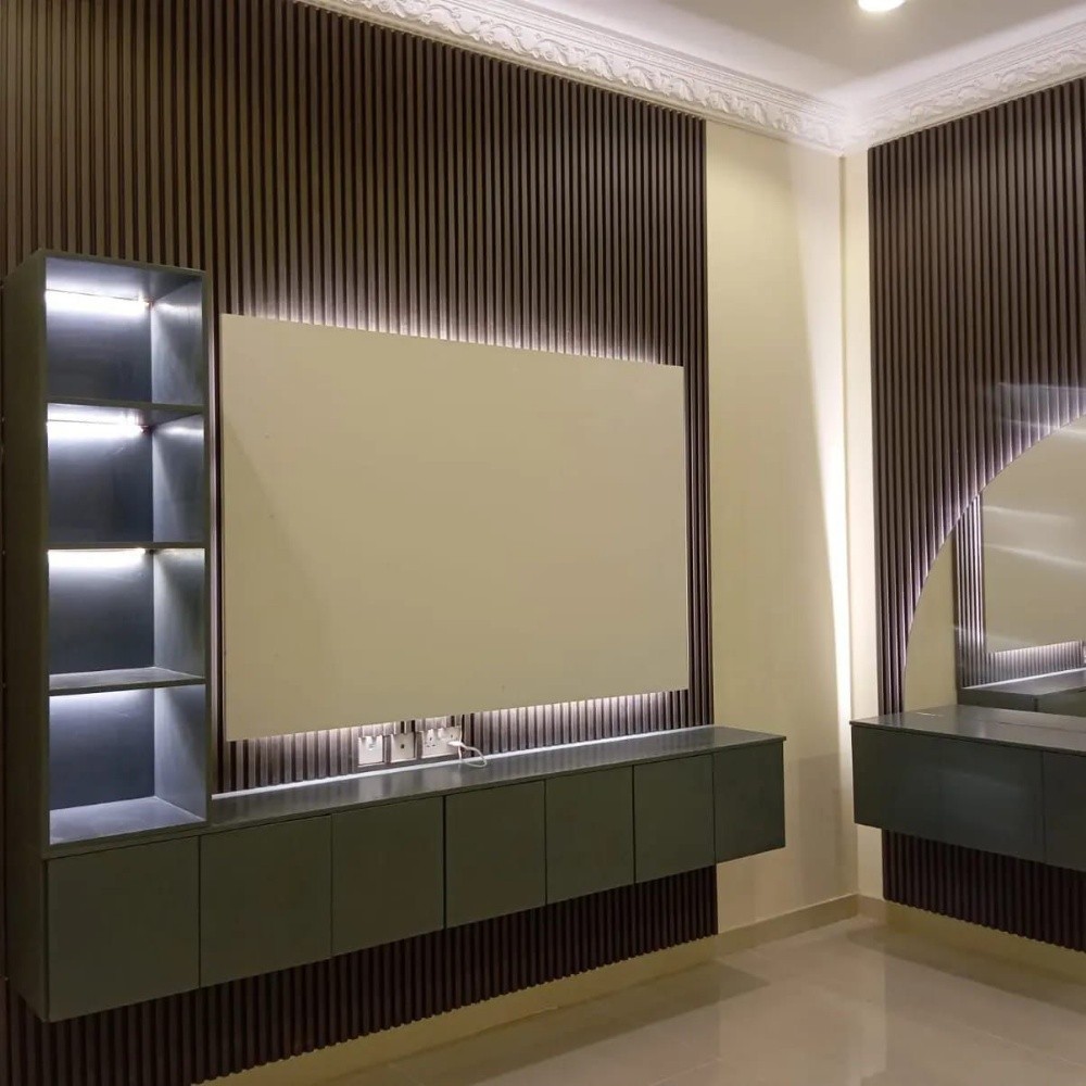 wall panel with tv box - 9