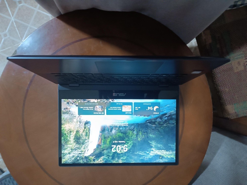 ASUS VIVOBOOK FLIP 2 IN 1 - 8