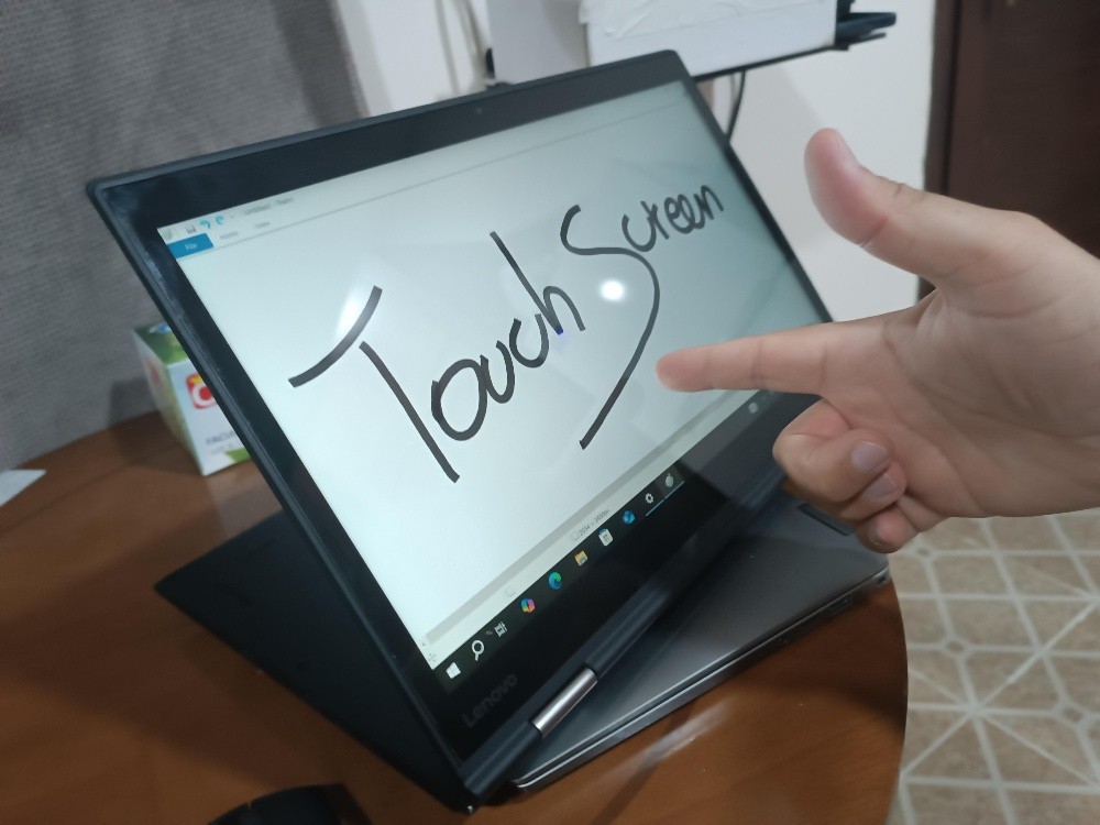 Lenovo ThinkPad X1 Yoga - 2