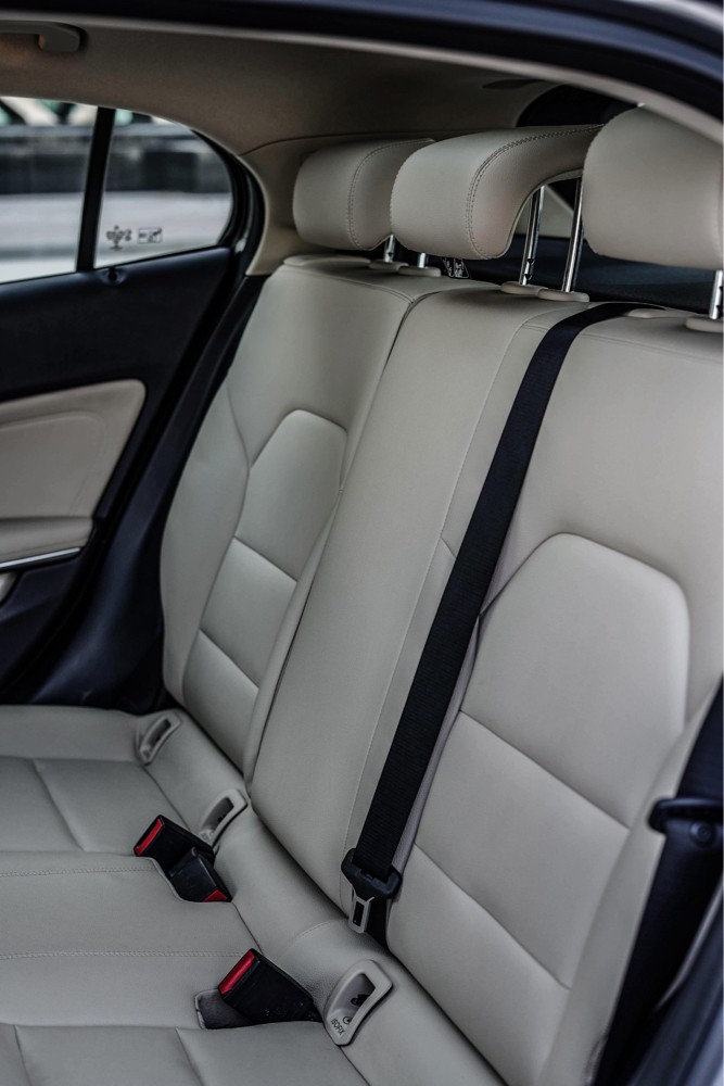 GLA250 Mercedes - 8