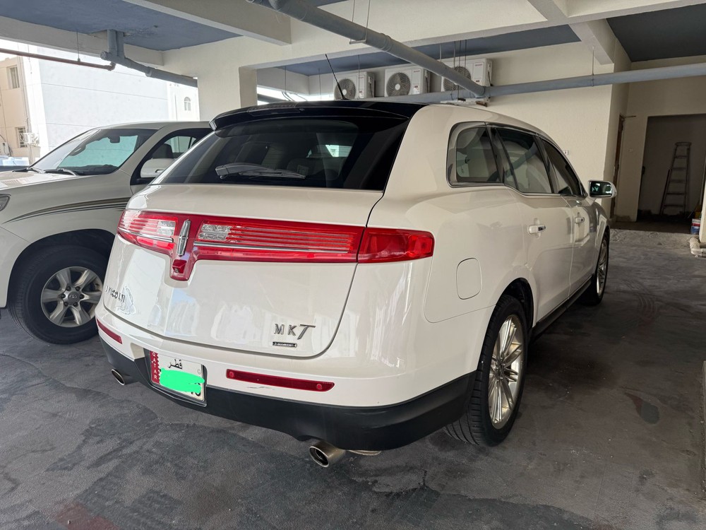 Lincoln MKT 2015 Model  - 3