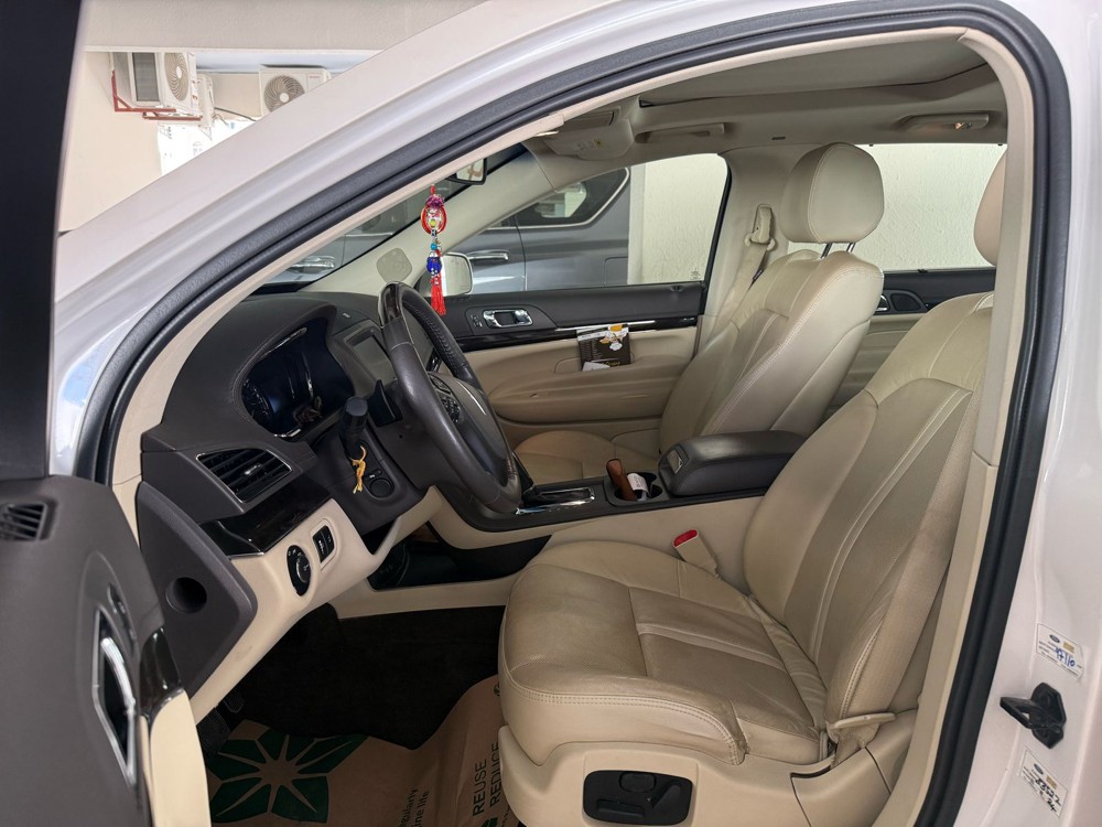 Lincoln MKT 2015 Model  - 4