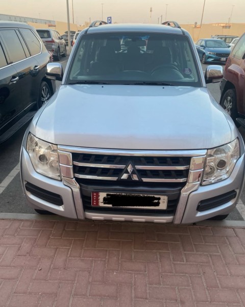 Mitsubishi Pajero GLS V6 2015 - 2
