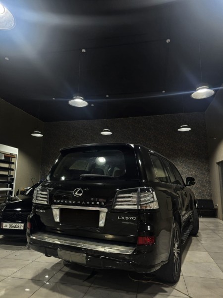 LX570 2011 NEGOTIABLE - 3