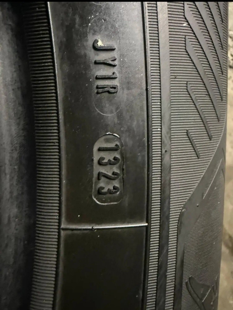 275/60/20#Goodyaer tyre - 5