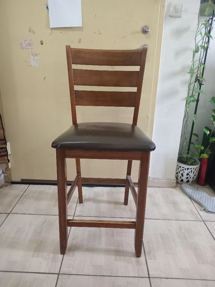 7 seater Dining table URGENT SALE - 6
