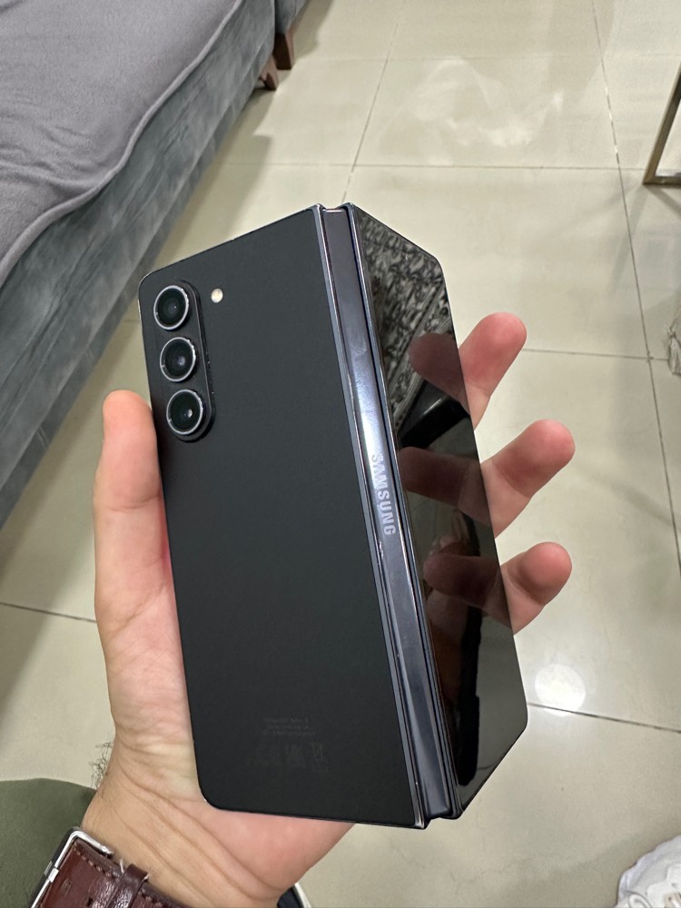 Samsung 5Z Fold - 1