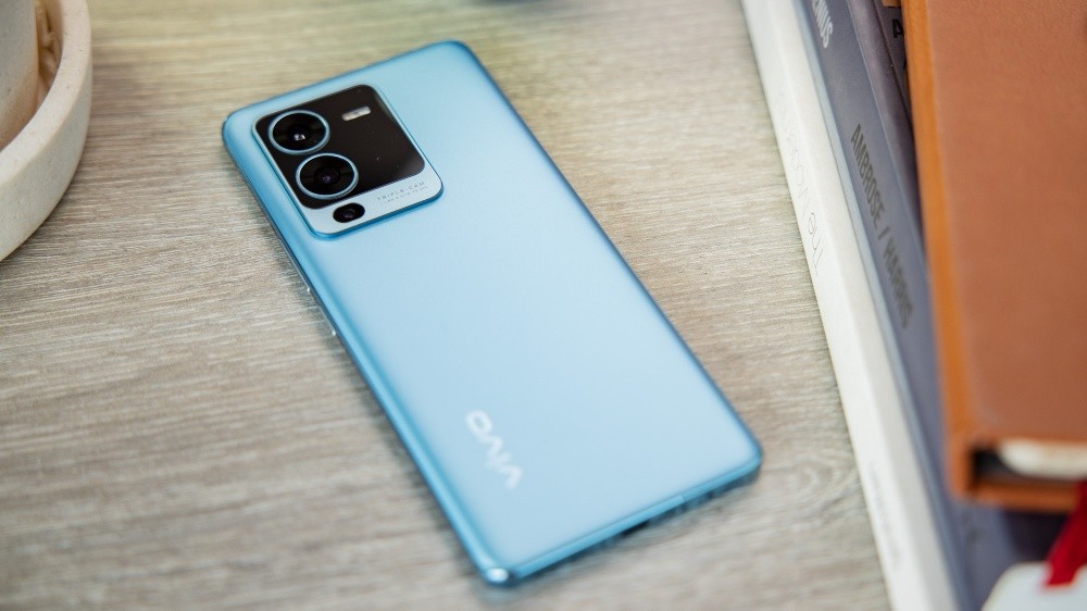 vivo V25 pro - 2