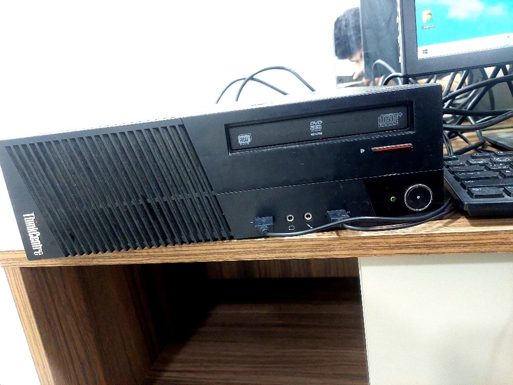 .A computer with all its accessori - 2