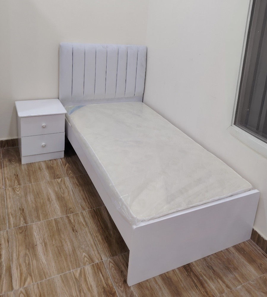 مرتبة فندقية وسنبركية وطبية.  300 - 23
