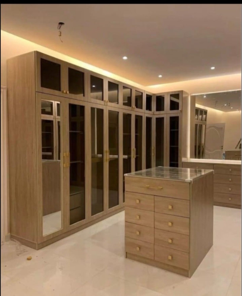 Tv Decor Coupboard Curtains Etc - 21