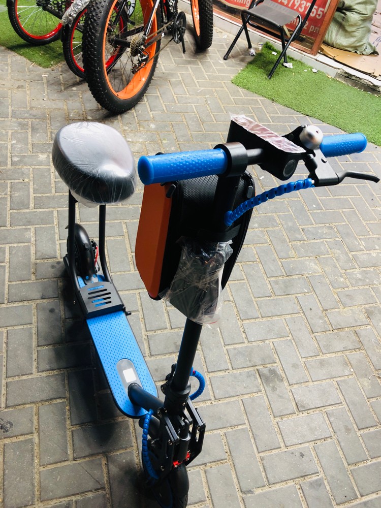 Stylish & Compact Eletric Scooter - 3