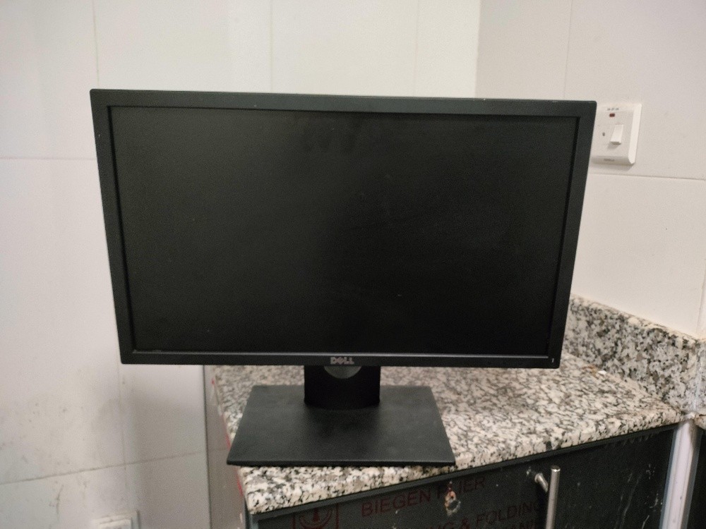 dell monitor new size is 21.5 - 1