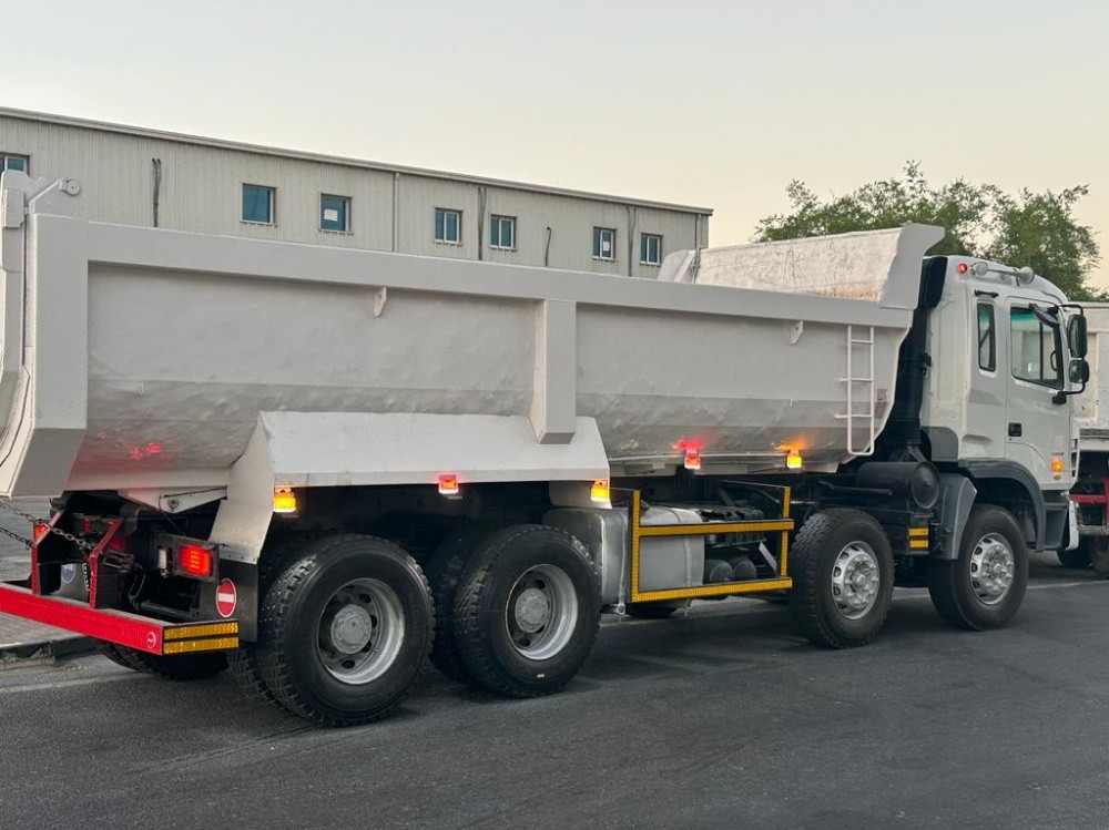 dump truck mini nshal 5 tone - 2