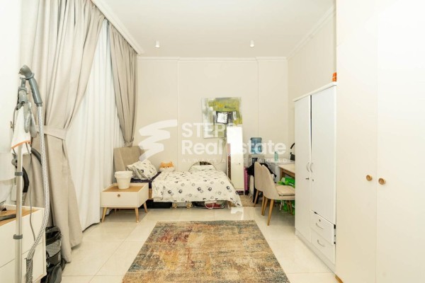 Well-maintained 2BR Flat for Sale - 13