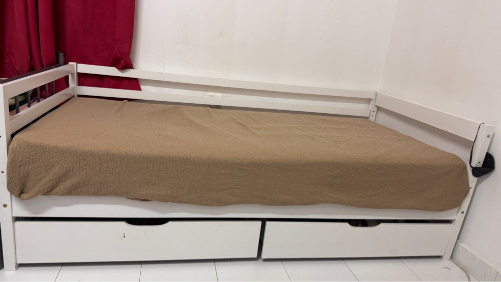 DAY BED FOR SALE - 1