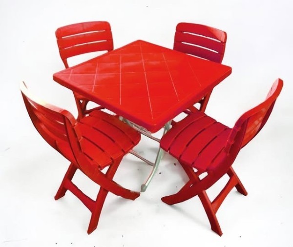 folding table and chairs - 4