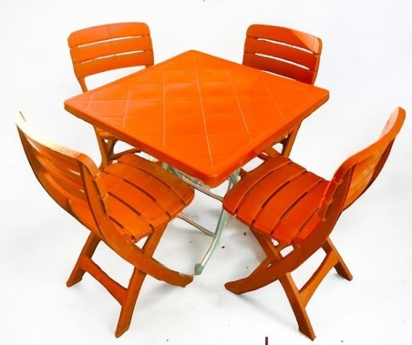 folding table and chairs - 3