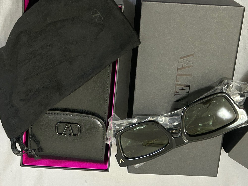 valentine unisex sunglasses  - 2