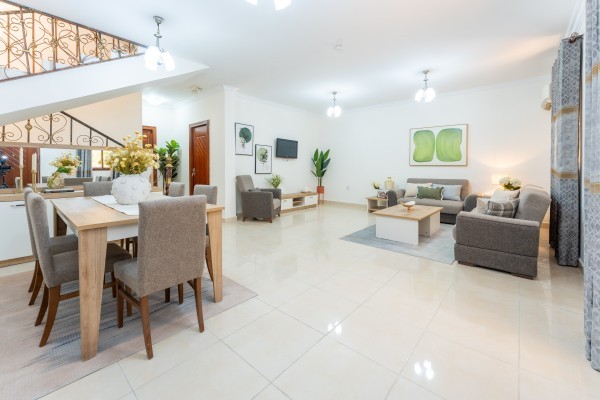 Modern 4 Bedroom Villa - 13