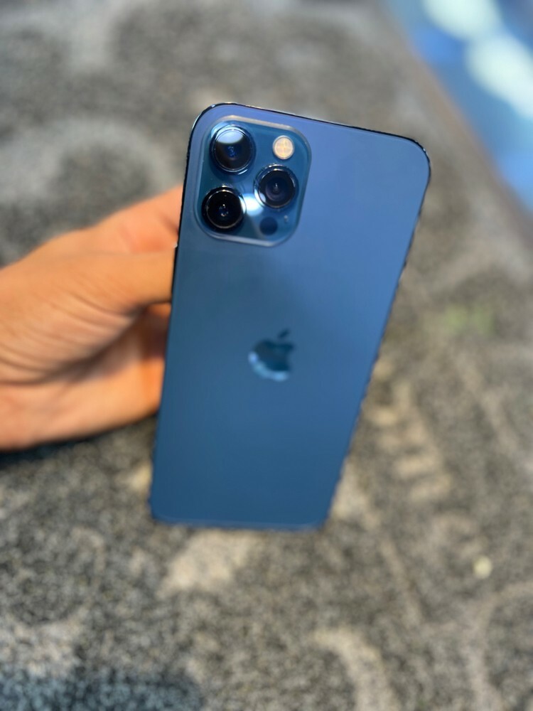 iphone 12 pro max  - 1