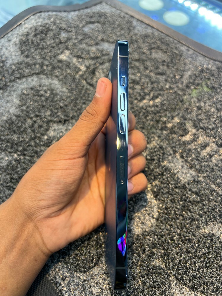 iphone 12 pro max  - 4